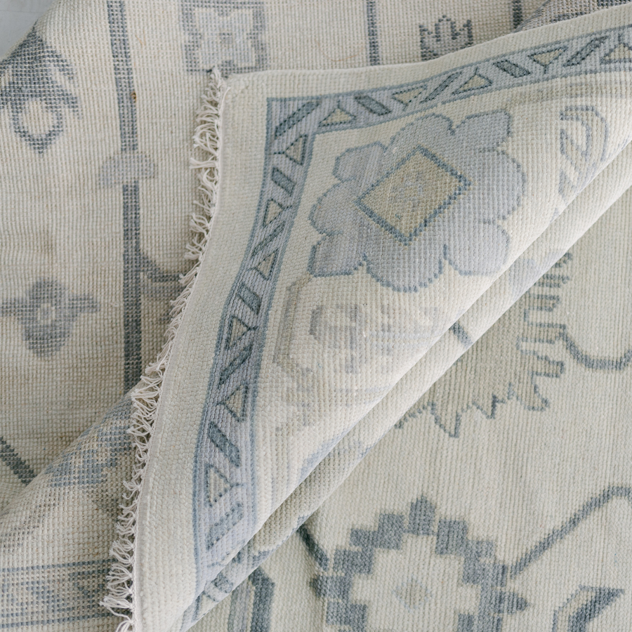 Design Tips: How To Use Blue As A Neutral